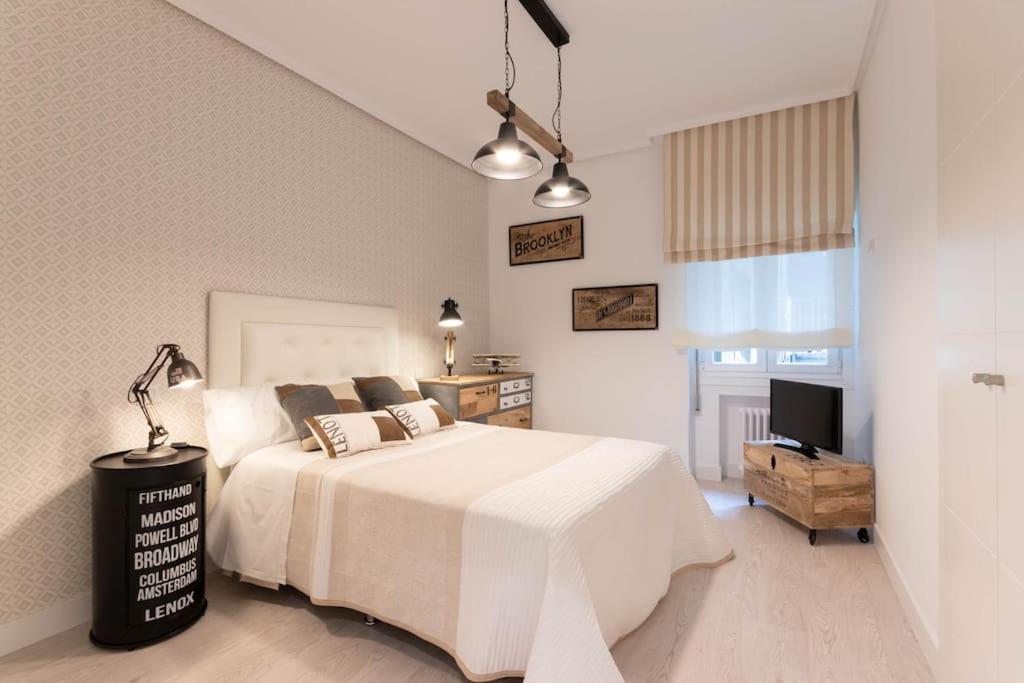 Apartamento Luxury Centro Bilbao Garaje Exterior photo
