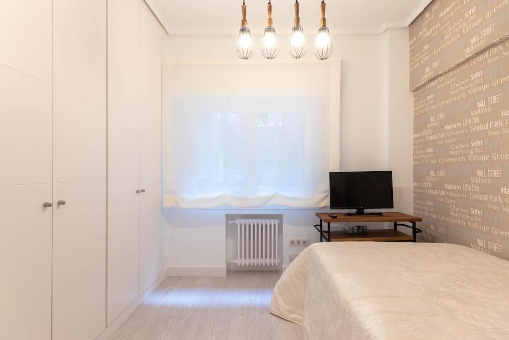 Apartamento Luxury Centro Bilbao Garaje Exterior photo